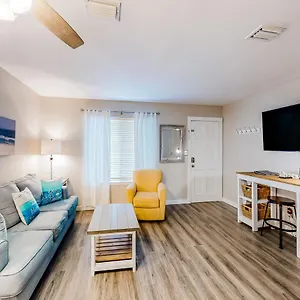 Sandprints C7 Apartment Destin
